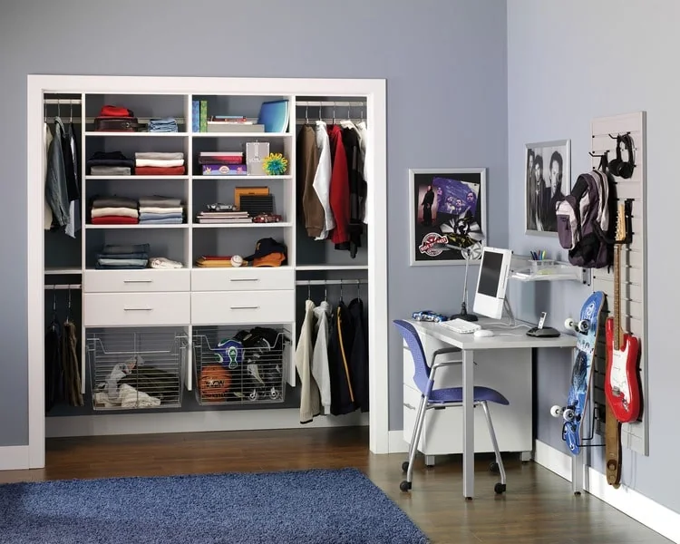 Custom closet wall with integrated workspace
